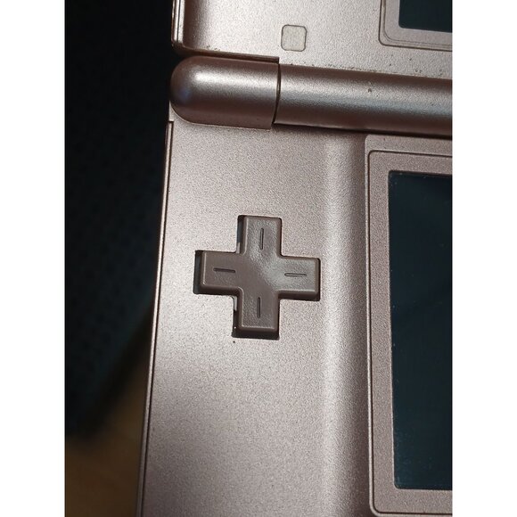 Nintendo DS Lite Metallica Rose Pink USG-001 Handheld W/ Charger & Stylus Tested - Picture 7 of 14